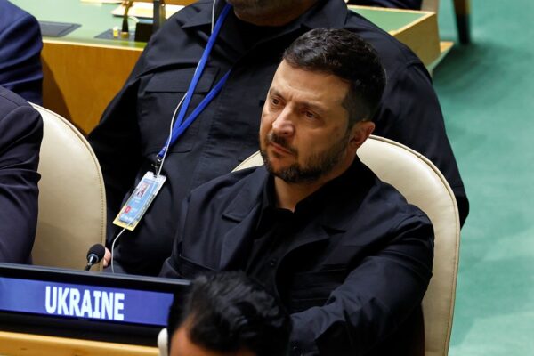 Зеленський назвав реакцію НАТО на авіаційні провокації Росії “слабкою”