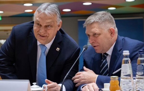 ЗМІ назвали причини, що урезонили Орбана та Фіцо щодо санкцій проти РФ
