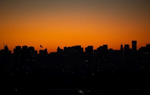 Лівий берез Києва без світла