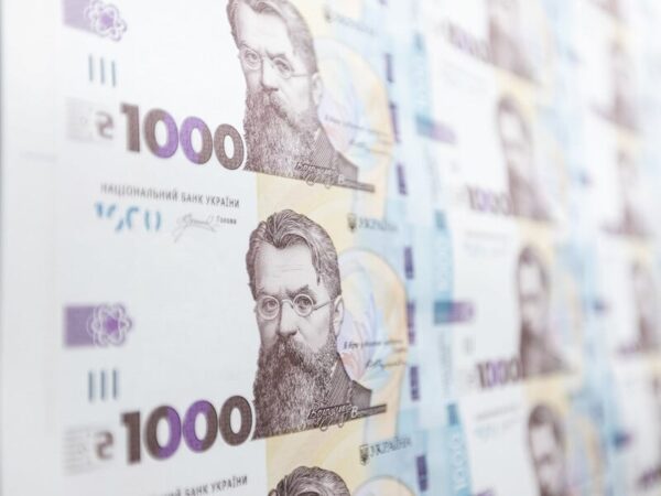 На гривнях пропонують розмістити напис Ми віримо в Бога