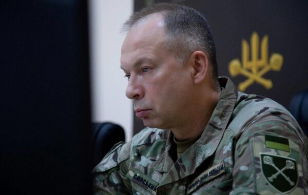 Навчальні центри ЗСУ переносять углиб України – Сирський