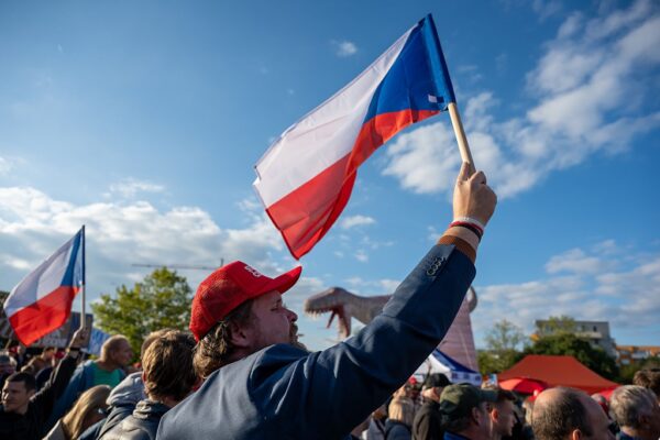 Парламентські вибори розпочалися у Чехії