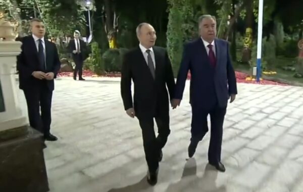 Попри ордер МКС: Путін прибув до Таджикистану