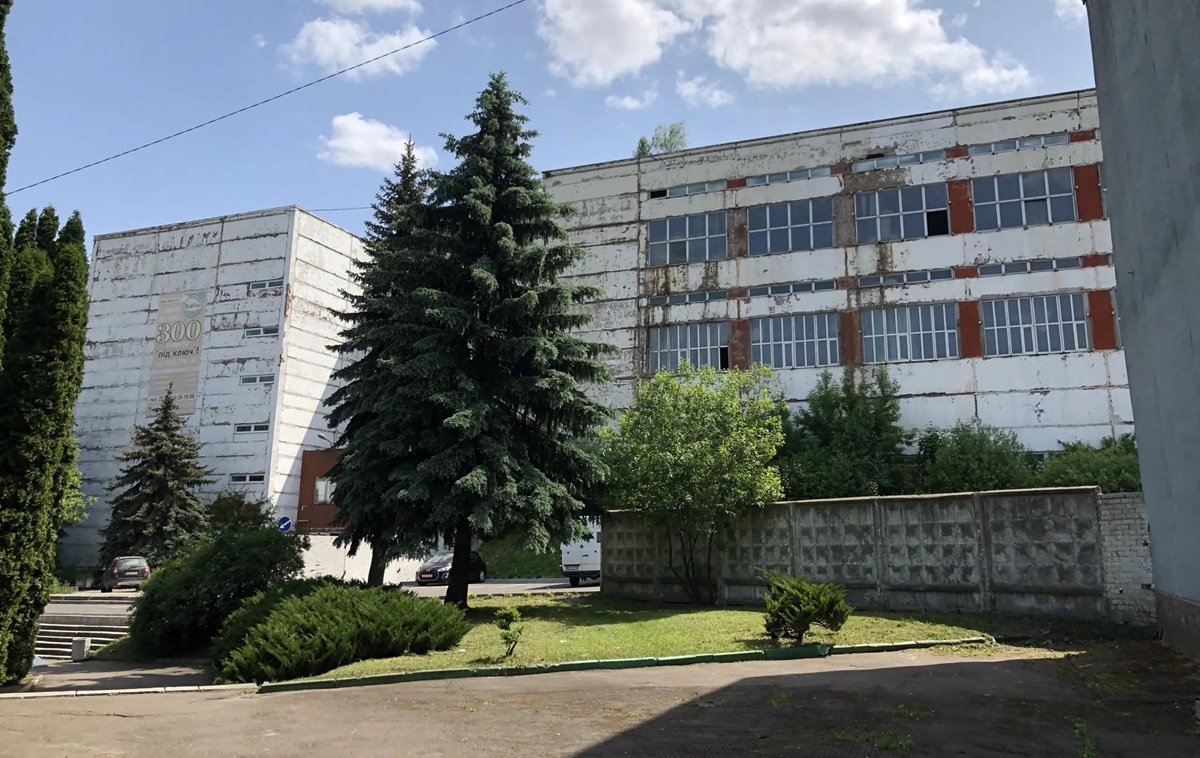 Новини бізнесу - Рівненський радіозавод продали на "голландському аукціоні"