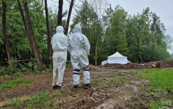 Україна дозволила Польщі провести нову ексгумацію жертв Волинської трагедії