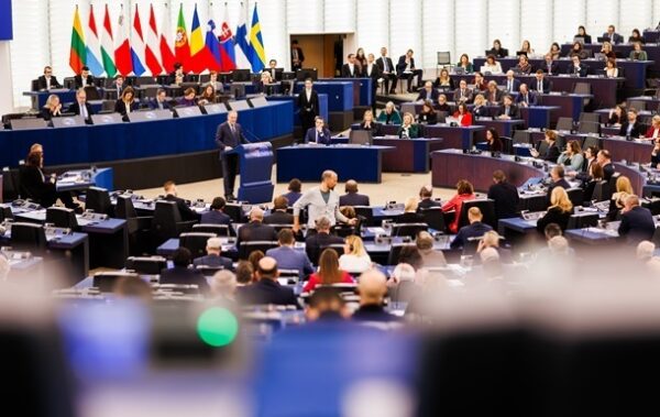 Європарламент спростив позбавлення безвізу країн