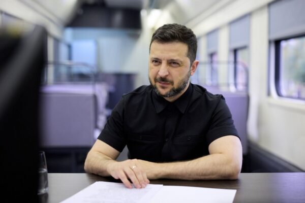 Зеленський: Гібридні атаки РФ по ЄС – лише початок