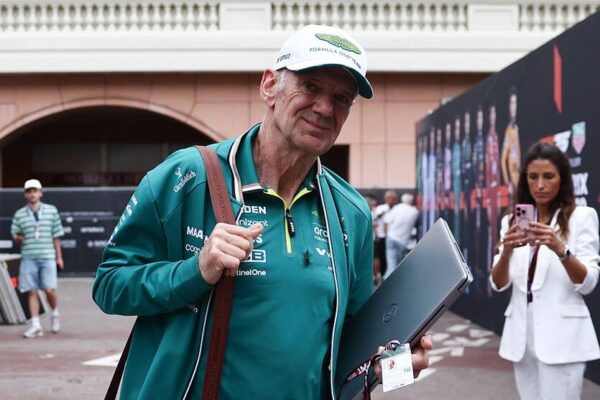 Астон Мартін довірить керувати командою Едріану Ньюї від сезону-2026