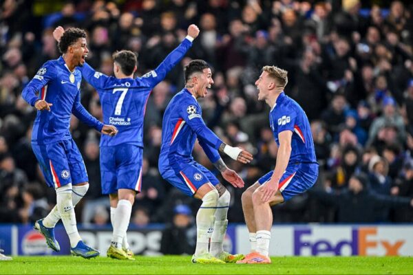 Челсі впевнено переграв Барселону, використавши чисельну перевагу