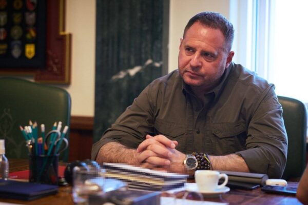 Обшуки у Єрмака: про які наслідки говорять