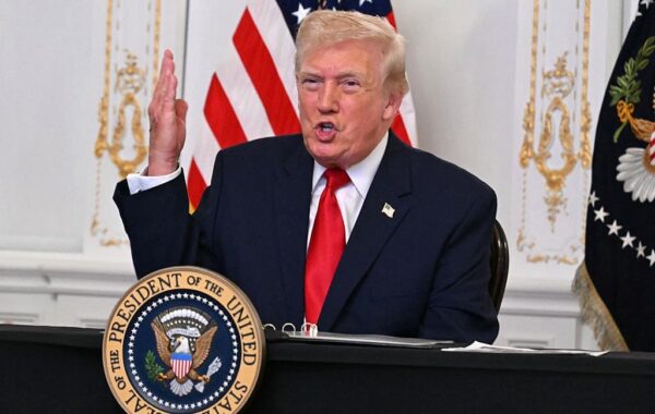 Трамп планує “назавжди” зупинити міграцію з усіх країн третього світу