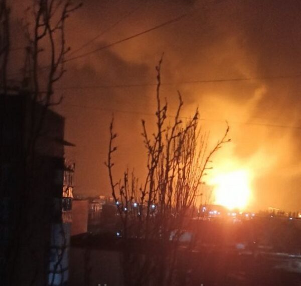 У Таганрозі РФ прогриміли 20 вибухів, вирує пожежа