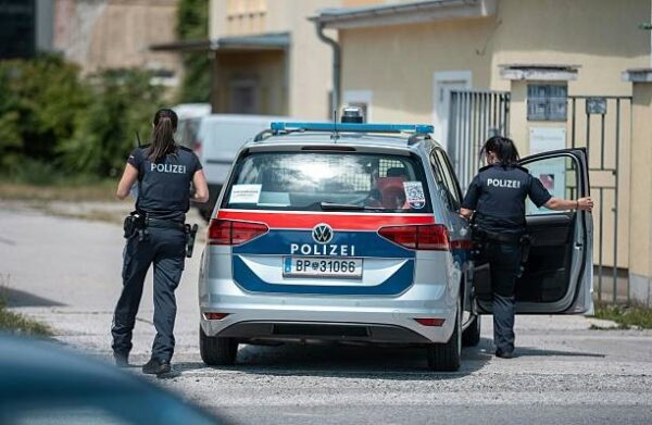 У Відні у згорілому автомобілі виявили тіло українця