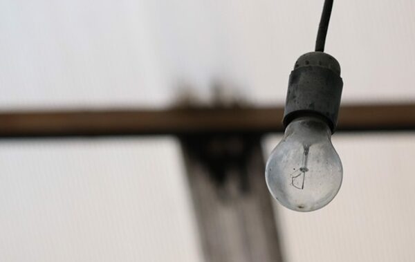 Удари по енергетиці: на Запоріжжі окупанти скаржаться на відсутність світла