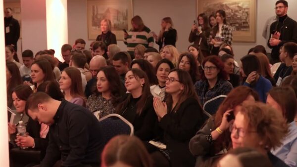 Всеукраїнський форуму молодіжної роботи «Обʼєднані світлом: Вільні та незборимі»