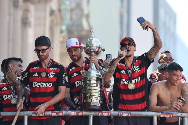 Парад чемпіонів клубу Фламенго завершився курйозом