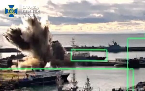 У РФ заперечують знищення своєї субмарину у Новоросійську