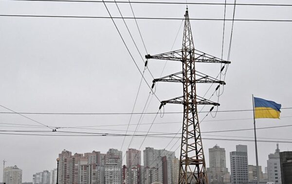 Україна цілодобово імпортує електроенергію