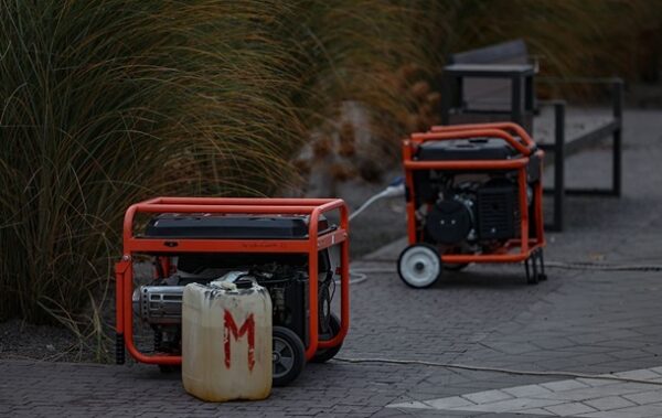 В шести областях ввели аварійні відключення світла