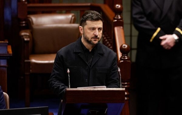 Зеленський зробив заяву про “мирний план”