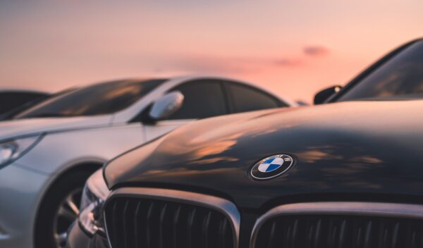 BMW відкликає півмільйона авто через ризик загоряння