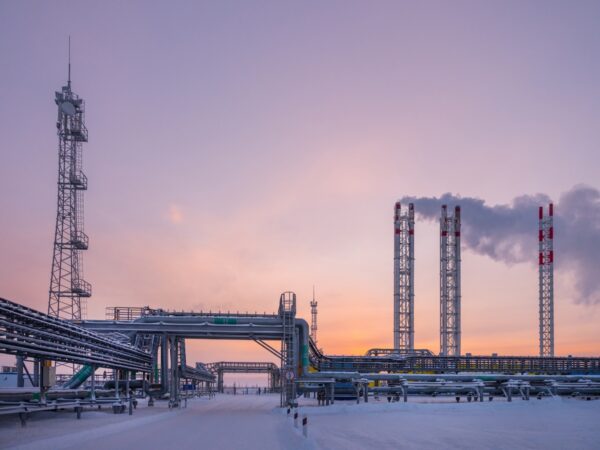 Доходи Росії від енергоресурсів за чотири роки впали на 27% – CREA