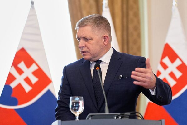Фіцо готовий зустрітися з Зеленським в одній з країн ЄС