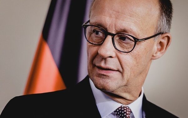 Мерц вважає мирні переговори з РФ утопією