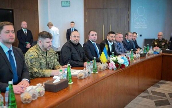 Умєров підвів підсумки переговорів в Абу-Дабі