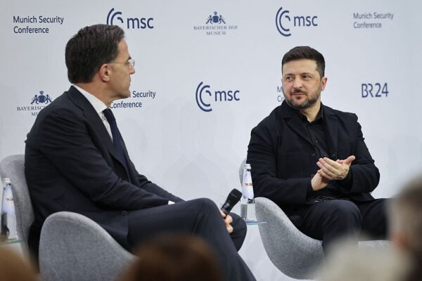 Зеленський скоординував з генсеком НАТО питання дипломатичної роботи