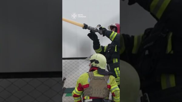 Суми: Ліквідація пожежі під загрозою повторного удару