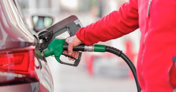 Бензин по 100 грн? Прогнози щодо вартості палива