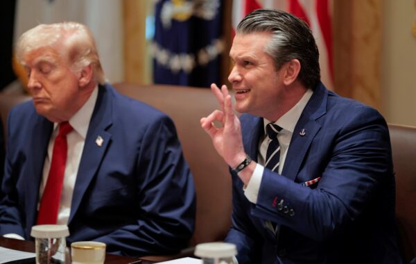 Глава Пентагону торгував акціями перед нападом на Іран – ЗМІ