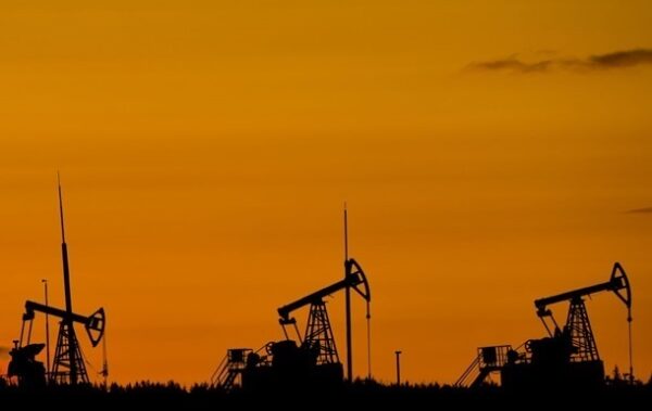 Ірак зупинив видобуток нафти на родовищах іноземних компаній – ЗМІ