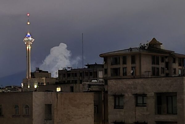 Ізраїль добиває військову промисловість Ірану