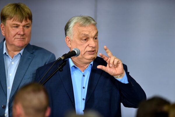 Кампанія дезінформації. Кремль допомагає Орбану