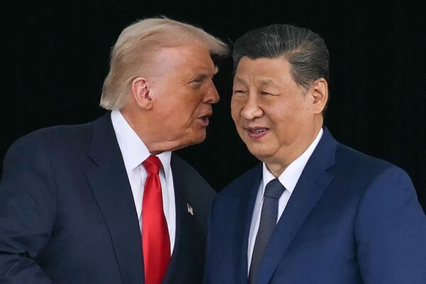 Китай прокоментував відтермінований візит Трампа
