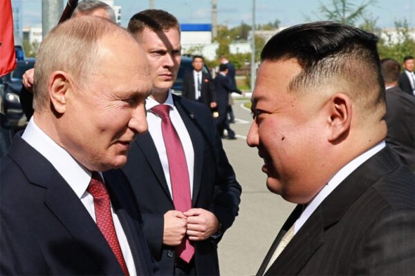 Росія почала завозити лікарів із Північної Кореї