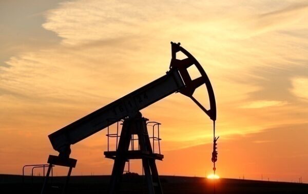 США планують зняти санкції з іранської нафти