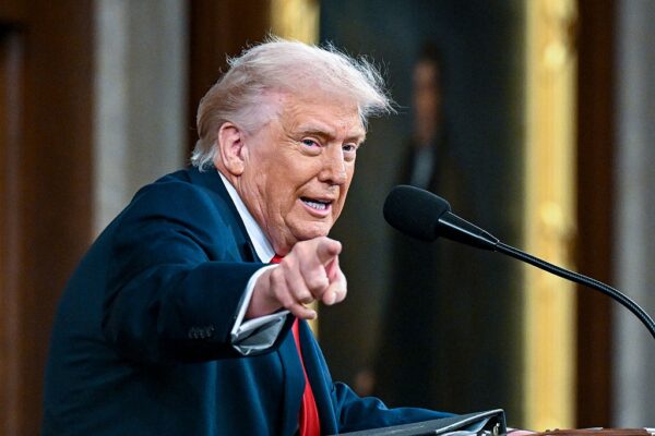 Трамп пригрозив зупинити відносини з Іспанією