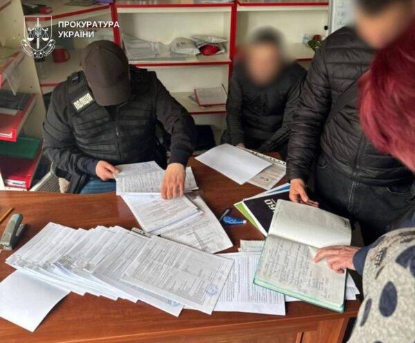 У Києві викрили схему незаконного оформлення авто на 6,5 млн