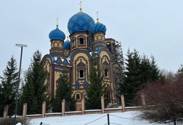 У Сумах російський дрон пошкодив храм УПЦ МП
