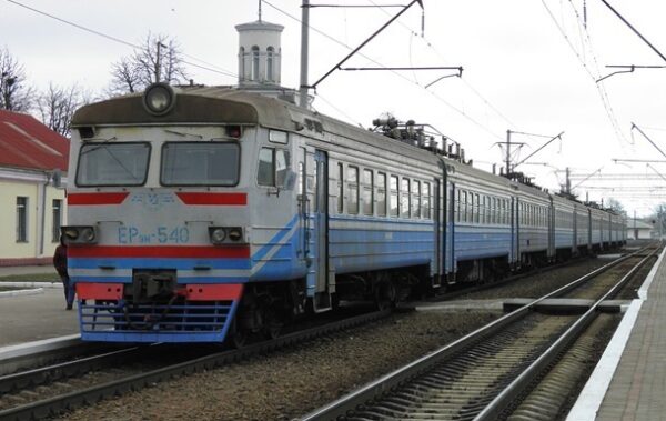УЗ через нічну атаку змінила маршрути поїздів