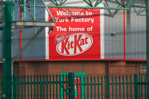 В KitKat заявили, що знайшли 12 тонн украдених вафель