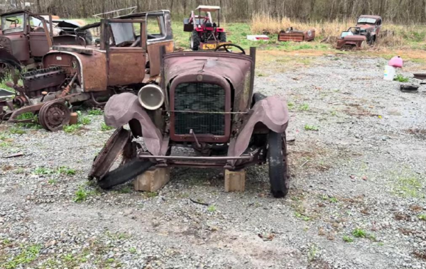Взяв і поїхав: Dodge 1927 року ожив після понад 60 років простою на звалищі
