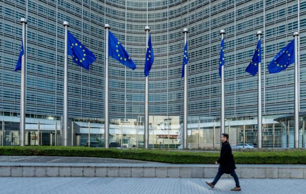 ЄК передала Раді список законів, що дозволять Києву отримати фіндопомогу