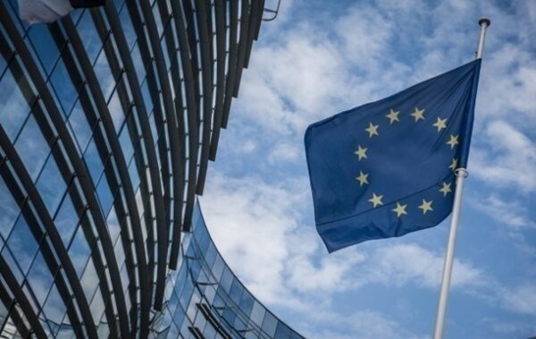 ЄС масово видворяє громадян Росії