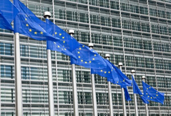 Європарламентарі схвалили зниження мит на американські товари