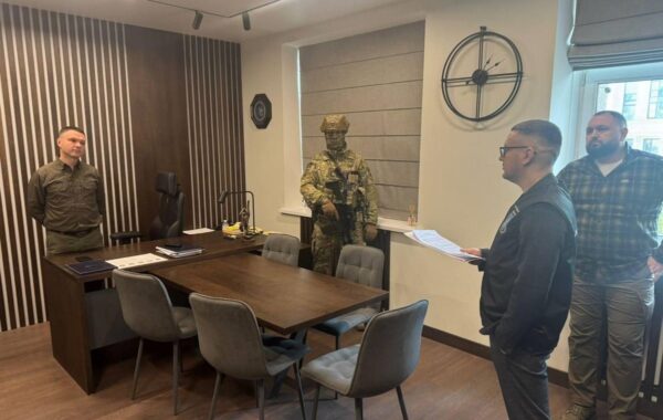Затримано двох високопосадовців облуправлінь СБУ