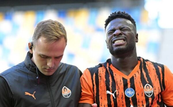 У матчі з Рухом Обах травмував плече